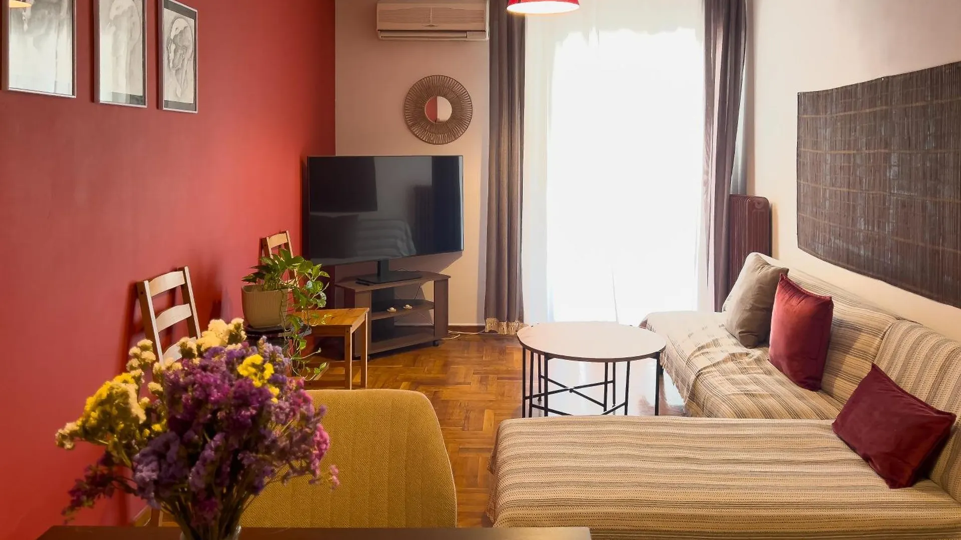Homevision - Chic In The City Soluň